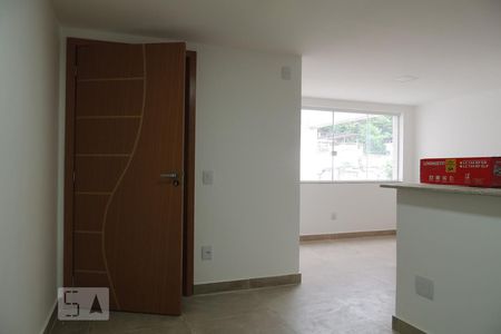 Sala de apartamento para alugar com 2 quartos, 48m² em Pechincha, Rio de Janeiro