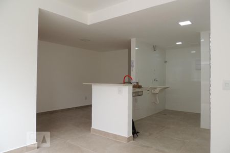 Sala/Cozinha de apartamento para alugar com 2 quartos, 48m² em Pechincha, Rio de Janeiro