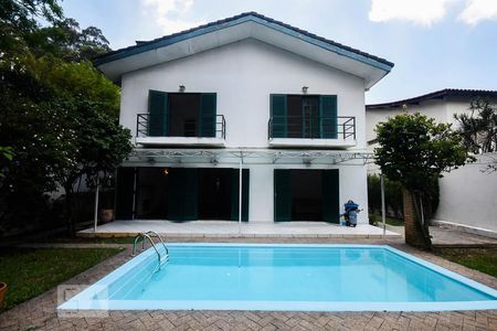 Fachada posterior de casa à venda com 3 quartos, 320m² em Fazenda Morumbi, São Paulo