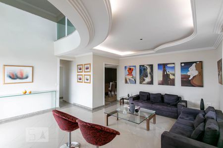 Casa de condomínio à venda com 380m², 4 quartos e 3 vagasSala