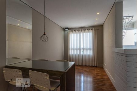 Sala de apartamento à venda com 2 quartos, 60m² em Jardim São Vicente, Campinas