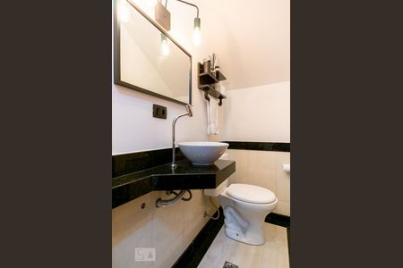 Lavabo de casa para alugar com 3 quartos, 200m² em Imirim, São Paulo