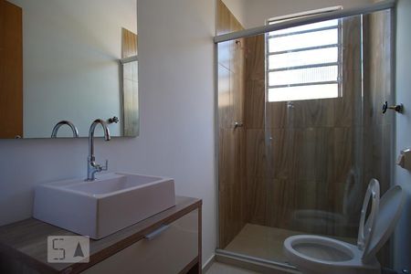 Banheiro de apartamento para alugar com 1 quarto, 48m² em Moinhos de Vento, Porto Alegre