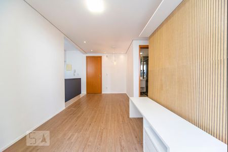 Sala de apartamento para alugar com 2 quartos, 50m² em Utinga, Santo André