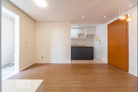 Sala de apartamento para alugar com 2 quartos, 50m² em Utinga, Santo André