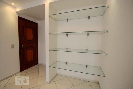 Detalhe Sala de apartamento para alugar com 3 quartos, 80m² em Jardim Guanabara, Rio de Janeiro