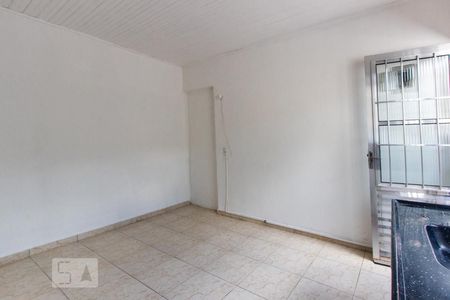 Casa para alugar com 70m², 1 quarto e sem vagaSala e Cozinha