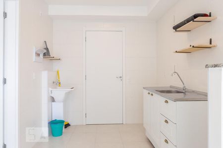 Sala/Cozinha de apartamento para alugar com 1 quarto, 28m² em Água Branca, São Paulo