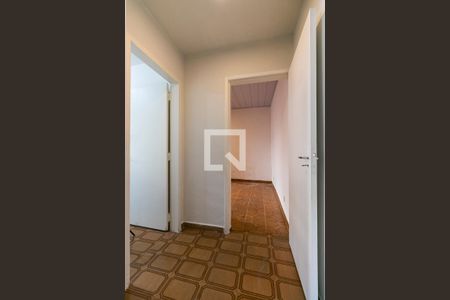 Corredor de casa à venda com 1 quarto, 200m² em Vila Mafra, São Paulo