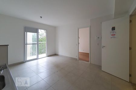 Sala / Cozinha de apartamento para alugar com 1 quarto, 38m² em Cambuci, São Paulo