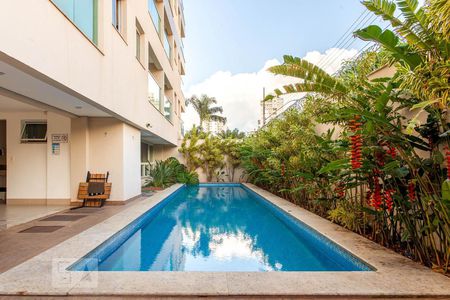 Studio para alugar com 50m², 1 quarto e 1 vaga Studio para alugar com 50m², 1 quarto e 1 vagaPiscina