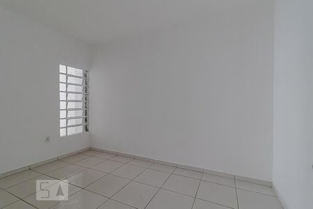 Quarto de casa para alugar com 1 quarto, 75m² em Vila Santo Estéfano, São Paulo