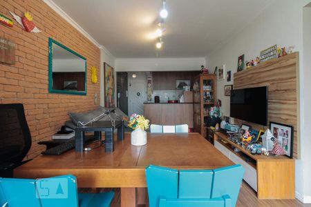 Sala  de apartamento à venda com 2 quartos, 57m² em Vila Oratorio, São Paulo