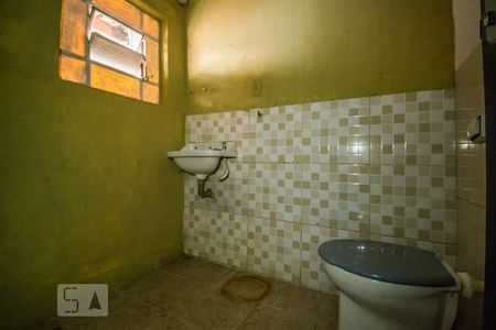 Banheiro de casa à venda com 1 quarto, 80m² em Vila Itapura, Campinas