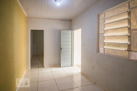 Sala de casa para alugar com 1 quarto, 80m² em Vila Itapura, Campinas