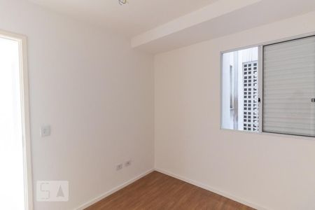 Quarto 1 de apartamento para alugar com 2 quartos, 45m² em Vila Salete, São Paulo