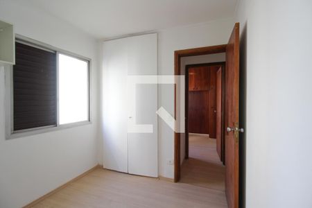 Quarto 1  de apartamento para alugar com 2 quartos, 50m² em Moema, São Paulo