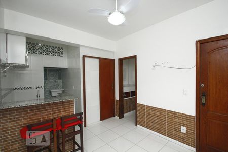 Sala de casa para alugar com 1 quarto, 45m² em Catete, Rio de Janeiro