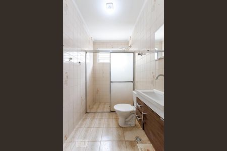 Banheiro de casa para alugar com 1 quarto, 60m² em Vila Nilo, São Paulo