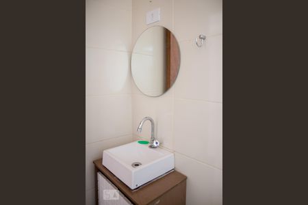 Banheiro Social de casa para alugar com 2 quartos, 80m² em Rudge Ramos, São Bernardo do Campo
