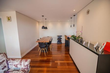 Sala de apartamento para alugar com 2 quartos, 82m² em Jardim das Vertentes, São Paulo