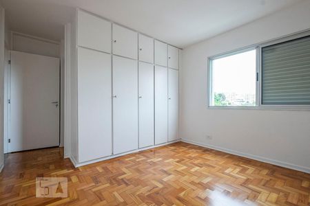 Suíte de apartamento para alugar com 3 quartos, 108m² em Vila Madalena, São Paulo