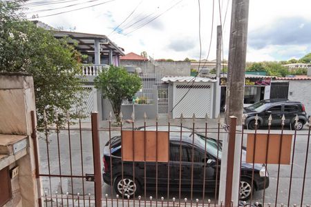 Vista do Quarto 1 de casa para alugar com 2 quartos, 50m² em Vila Zat, São Paulo