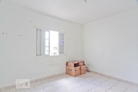 Quarto 1 de casa para alugar com 2 quartos, 50m² em Vila Zat, São Paulo