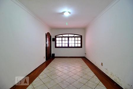 Sala de casa para alugar com 3 quartos, 185m² em Jardim Las Vegas, Santo André