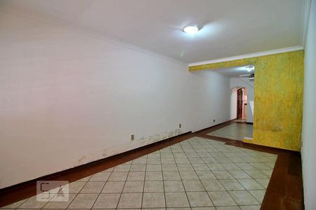 Sala de casa para alugar com 3 quartos, 185m² em Jardim Las Vegas, Santo André