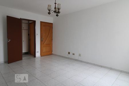 Sala de apartamento para alugar com 3 quartos, 80m² em Jardim das Acácias, São Paulo