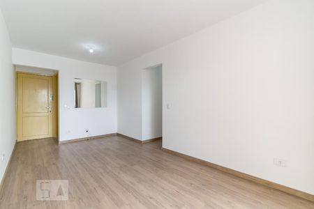 Sala de apartamento para alugar com 2 quartos, 69m² em Parque Imperial, São Paulo