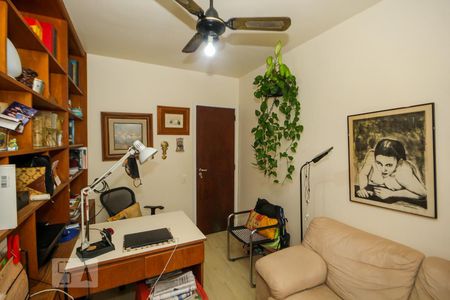 Quarto 1 de apartamento à venda com 4 quartos, 250m² em Copacabana, Rio de Janeiro