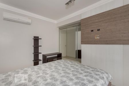 Suíte de apartamento à venda com 2 quartos, 70m² em São João, Porto Alegre