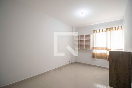 Quarto 1 de apartamento para alugar com 3 quartos, 110m² em Jardim Goiás, Goiânia