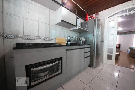 Cozinha de casa à venda com 3 quartos, 130m² em Harmonia, Canoas