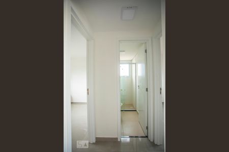 Corredor - Quartos de apartamento para alugar com 2 quartos, 48m² em Vila Guarani (z Sul), São Paulo