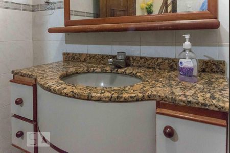 Lavabo de casa de condomínio à venda com 4 quartos, 150m² em Vila Isabel, Rio de Janeiro