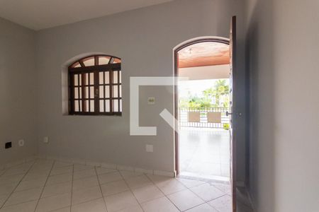 Sala de casa à venda com 2 quartos, 290m² em Parque dos Cisnes, Campinas