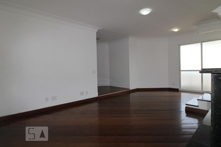 Apartamento para alugar com 350m², 4 quartos e 5 vagasSala