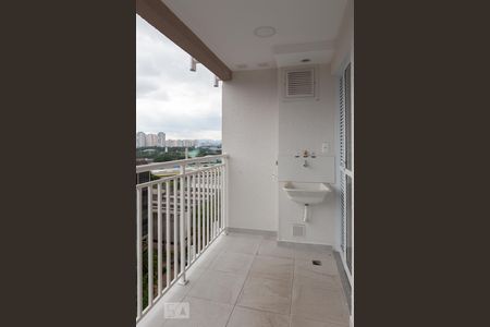Sacada de apartamento à venda com 2 quartos, 46m² em Parque Industrial Tomas Edson, São Paulo