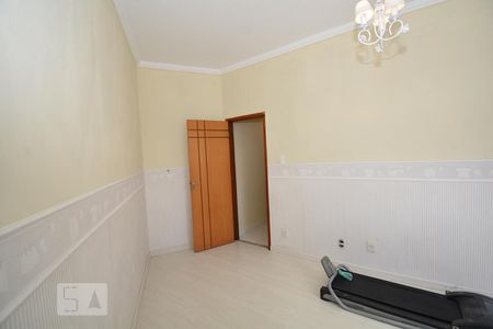 Quarto 1 de apartamento para alugar com 2 quartos, 72m² em Marechal Hermes, Rio de Janeiro