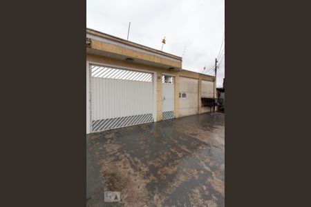 Casa de condomínio à venda com 82m², 2 quartos e 1 vaga Casa de condomínio à venda com 82m², 2 quartos e 1 vagaFachada