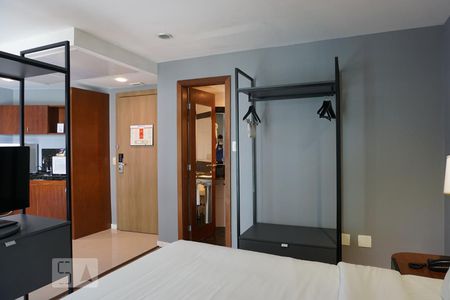 Quarto de kitnet/studio à venda com 1 quarto, 50m² em Barra da Tijuca, Rio de Janeiro