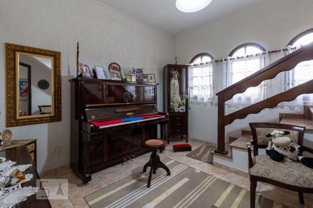 Sala de casa à venda com 7 quartos, 200m² em Vila Curuçá, São Paulo