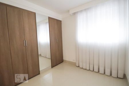 Quarto 1 de apartamento para alugar com 2 quartos, 68m² em Setor Bueno, Goiânia