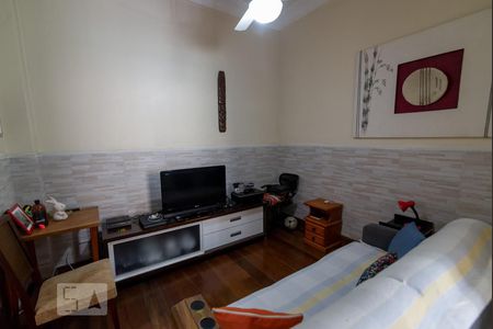 Sala de TV de casa à venda com 4 quartos, 140m² em Tijuca, Rio de Janeiro