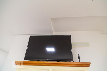 Televisão da Sala/Cozinha de apartamento para alugar com 1 quarto, 35m² em União, Belo Horizonte