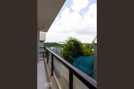 Sacada - Suite 1 de casa de condomínio para alugar com 4 quartos, 157m² em Parque Rincão, Cotia