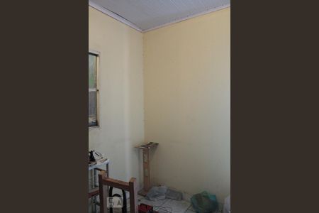 Quarto 2 de casa à venda com 2 quartos, 52m² em Harmonia, Canoas